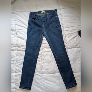Madewell High Riser Skinny Jeans Size 29 could fit a 28